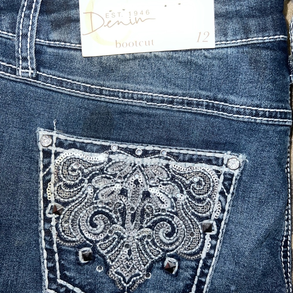 NWT jeans - Picture 5 of 5